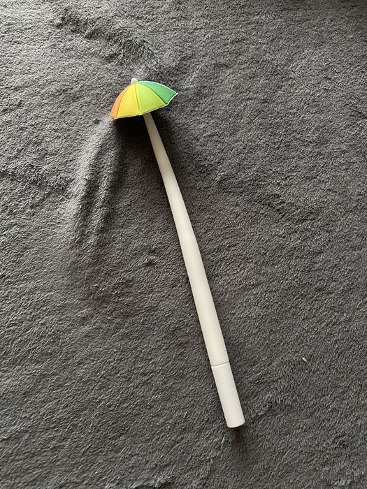 długopis biały niebieski