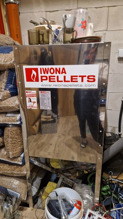 Zbiornik na pelet z podajnikiem