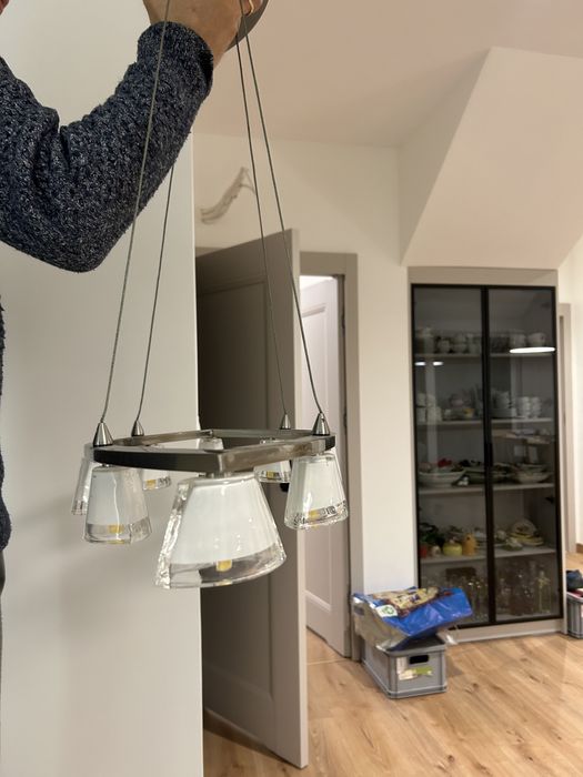 Żyrandol (oświetlenie górne)