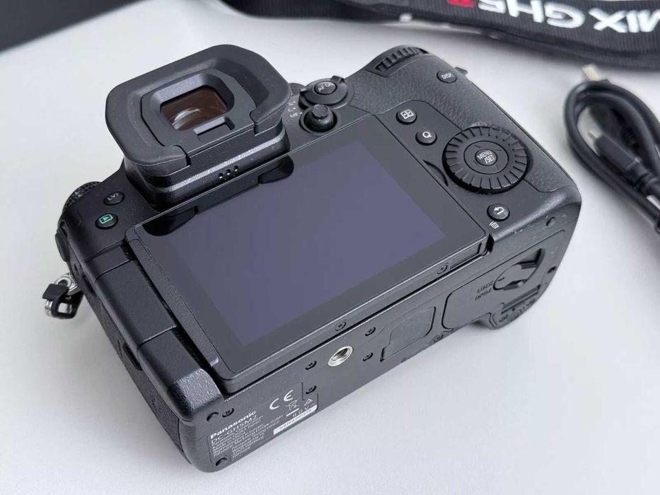 Panasonic Lumix GH5 II  DC-GH5M2 50p4k 10 bitopengate aparat kamera