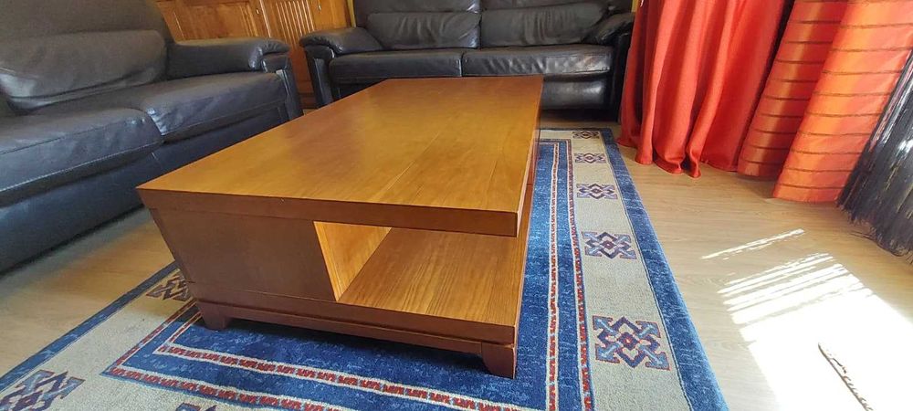 Mesa de apoio em Madeira Maciça