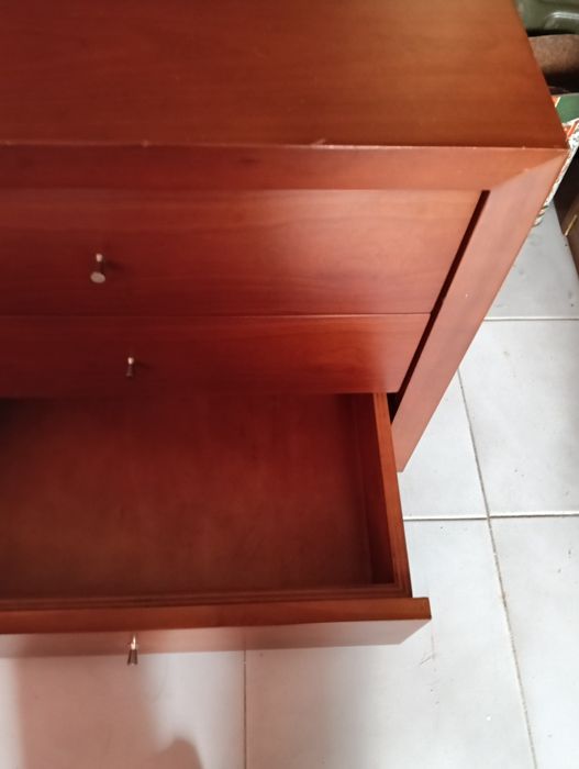 Mesinha de cabeceira