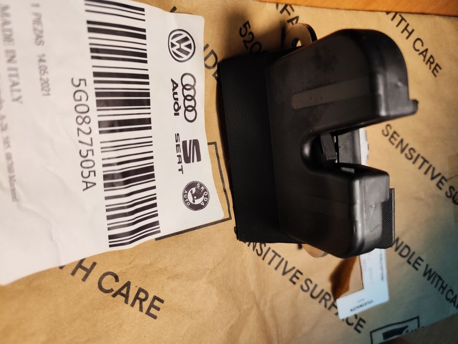 Замок кришки багажника VW/Seat/Skoda оригінал