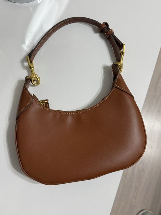 Сумка (багет) mango