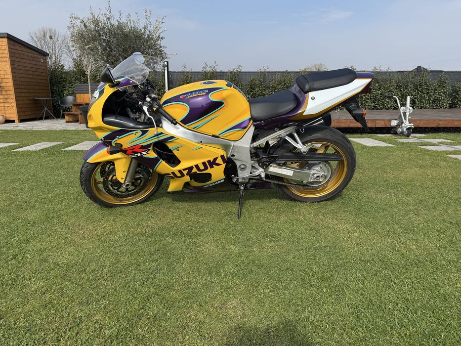 Suzuki GSX-R 600 tylko 5200 km