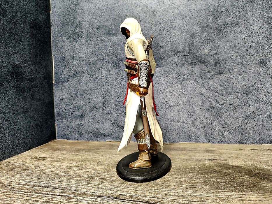 Фігурка Assassin’s Creed Altair Figure 26 см Altaïr Ubisoft оригінал Альтаїр колекційна статуетка gaming collectible original