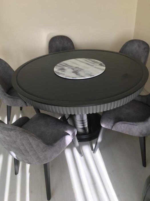 Стільці нові продам