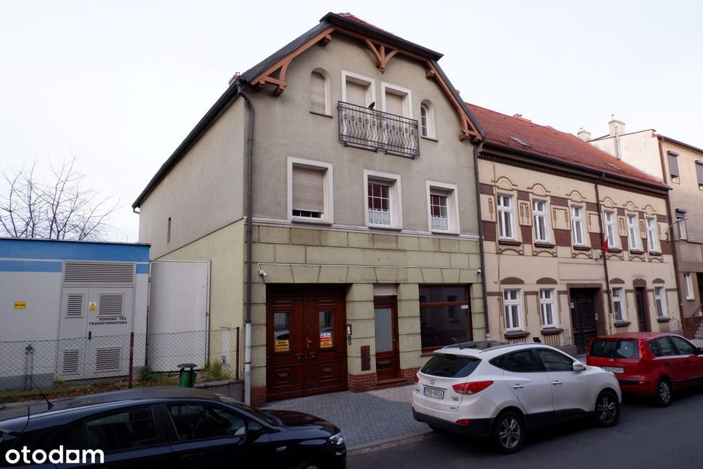 Lokal pod działalność  w centrum Rawicza !!