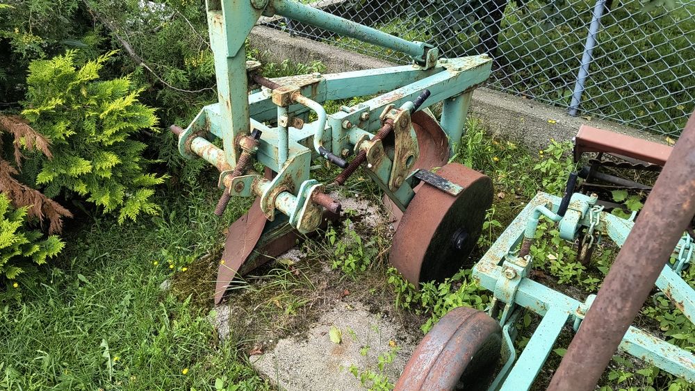 W calości lub na części Pług 2 skibowy opryskiwacz 400l lejek