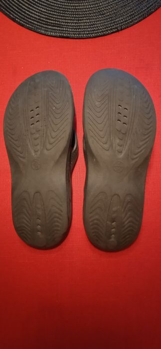 Klapki basenowe r 36