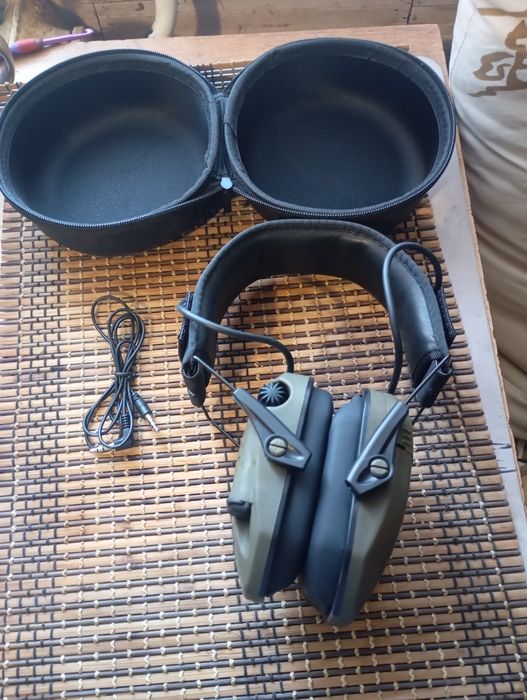 Наушники тактични