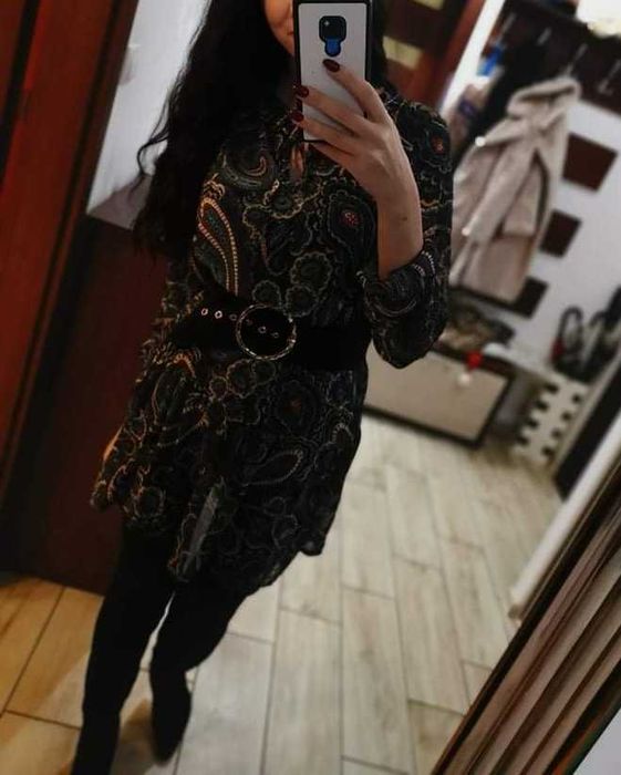 Sukienka butikowa we wzorki