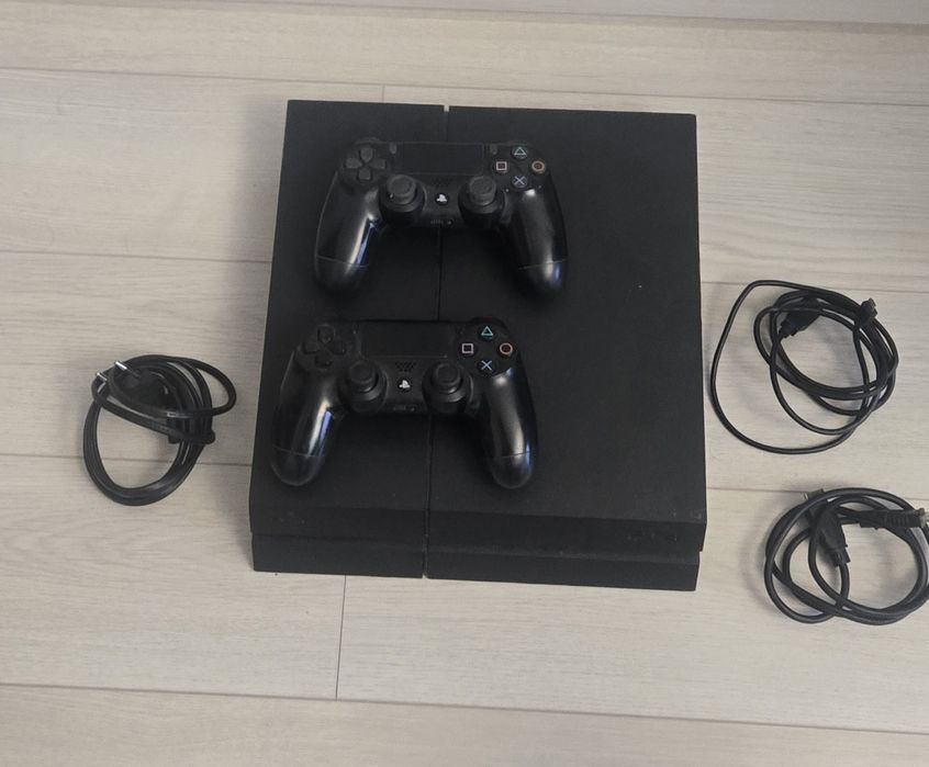 Продам Playstation 4 Fat Версія прошивки 12.00