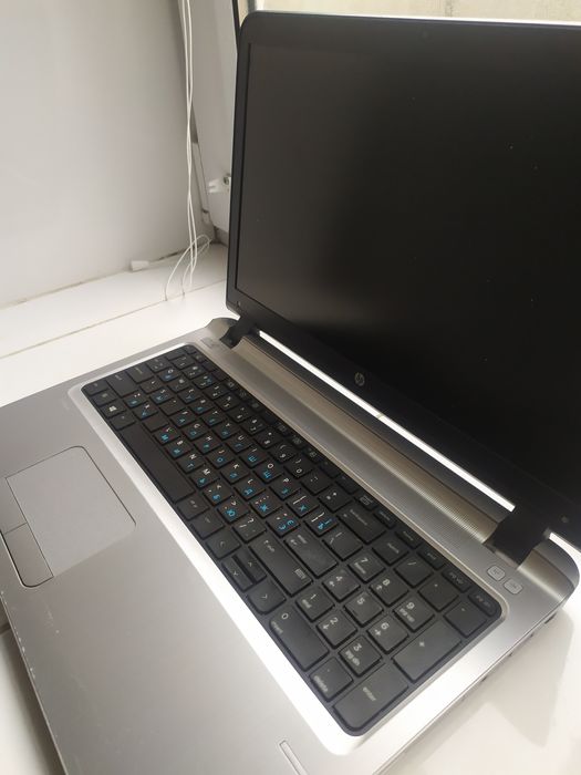 ноутбук для работы в отлично состоянии