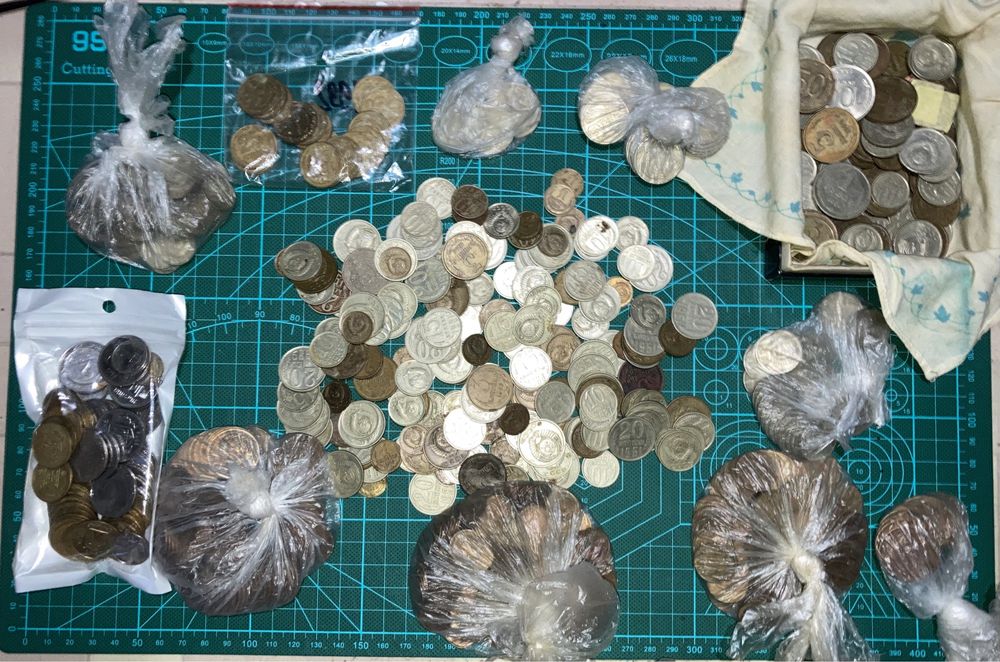 Монеты , купюры и банкноты СССР разные