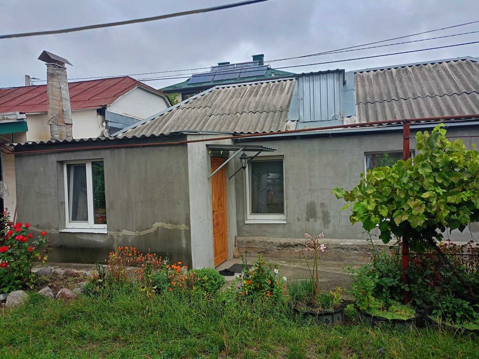 Продаєця частина будинку