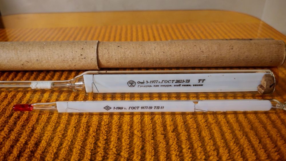 Советский термометр ртутный и спиртовой