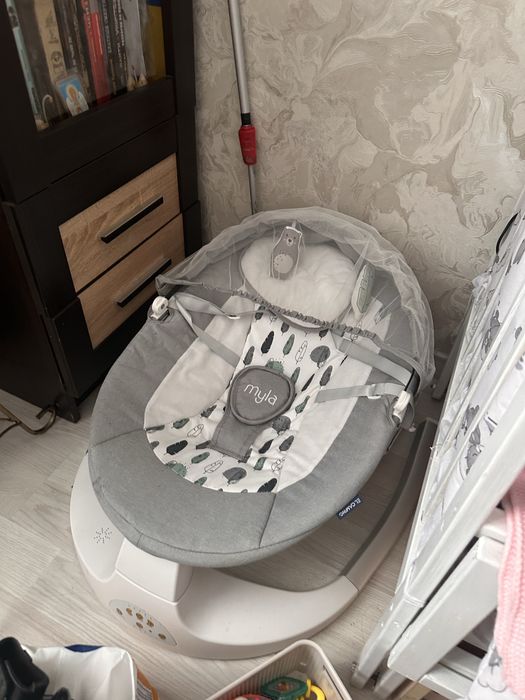 Заколисуючий  центр фірми El Camino MYLA