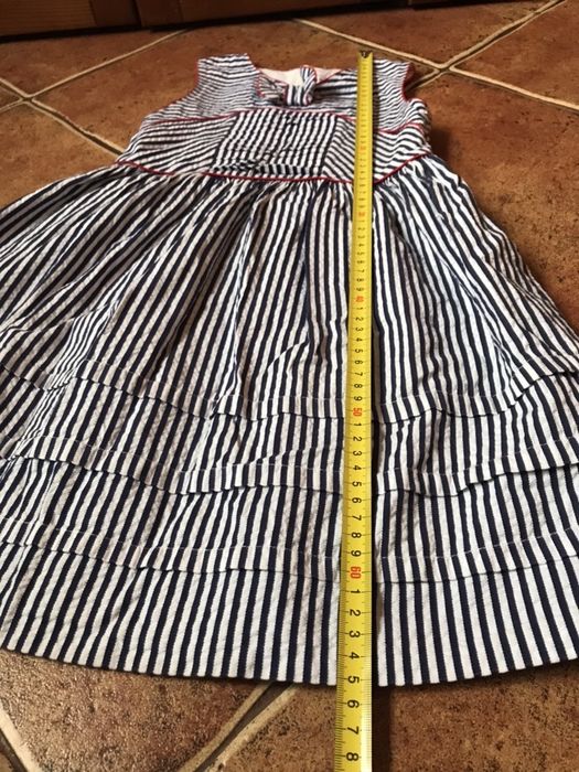 Наши платья Mayoral,Benetton 122/128 рост, в отличном состоянии
