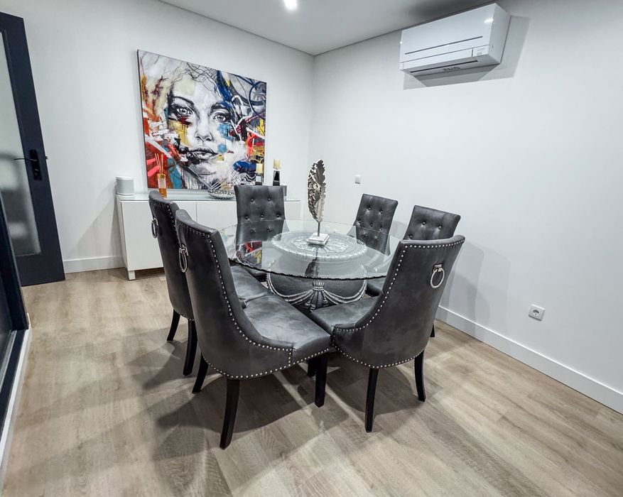 Exclusiva Moradia T4 com Vista Mar na Nazaré – Pronta a Habitar