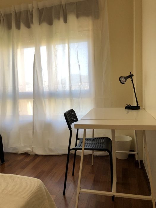 Quarto com Banho Individual no Bomfim
