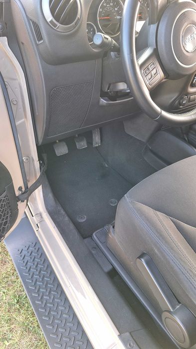 Jeep Wrangler 2016 VIN 1C4AJWAG9GL282101 фото оголошення 18 з 21