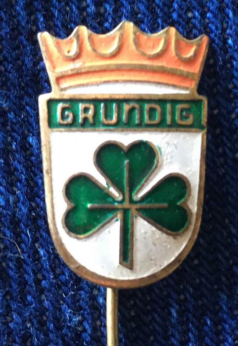 "Grundig" - Pin / Alfinete de lapela