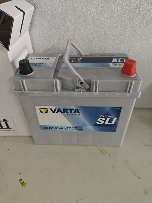 Bateria Varta B32 Blue Dynam  12V 45Ah 330A como nova!!!