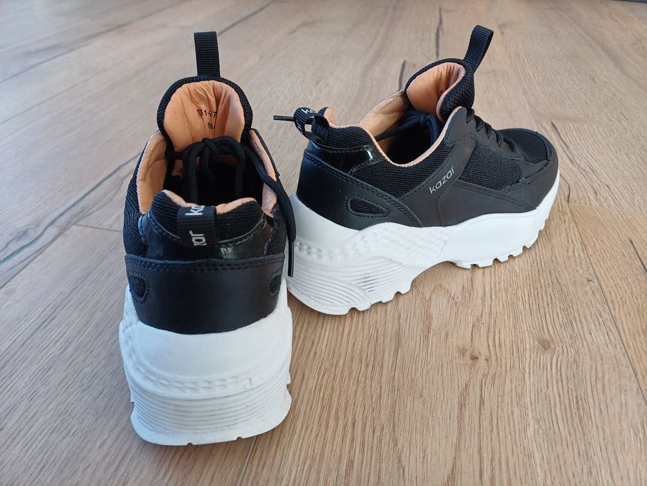 Buty sneakersy Kazar skóra naturalna rozm. 35 stan idealny