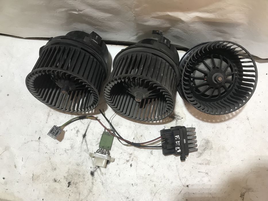 Форд фокус 2,с-мах ,вольво v 50 моторчик пічки,печки,резистор пічки