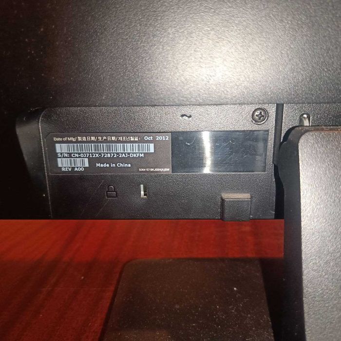 Монітор 19" Dell E1913Sf