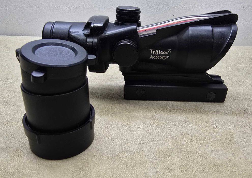 Luneta Trijicon ACOG 4X32