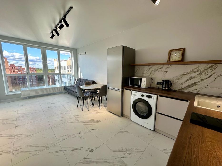 Продам терміново. Квартира в Централному парку. Кухйня 21 кв.м. ТЕРМІНОВО. Квартира з класним виглядом на місто