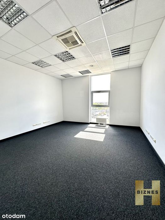 Lokal biurowy 22, 49,86,114 m2 Legnicka  Parking