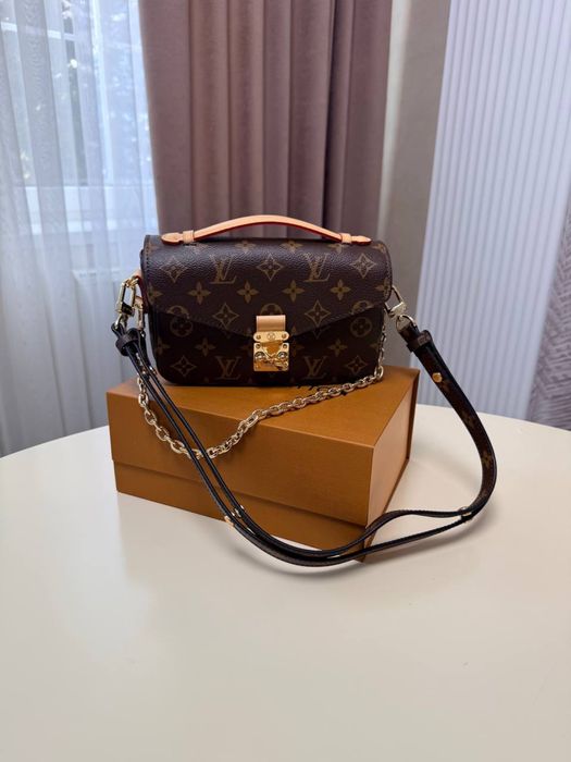 Torebka Louis Vuitton pochette metis east west