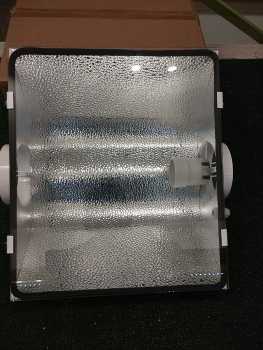 Spudnik Reflector L1400/125 by Prima Klima