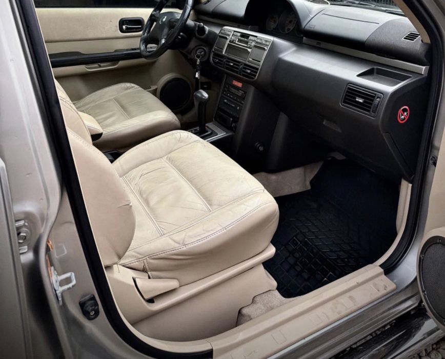 Продам Nissan x-trail 2003 року, 2.0 бенз. автомат