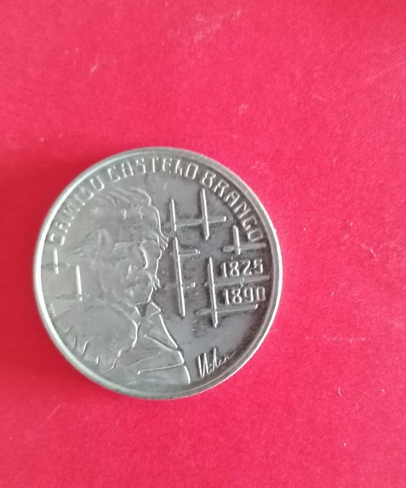 11 moedas comemorativas de 100 escudos