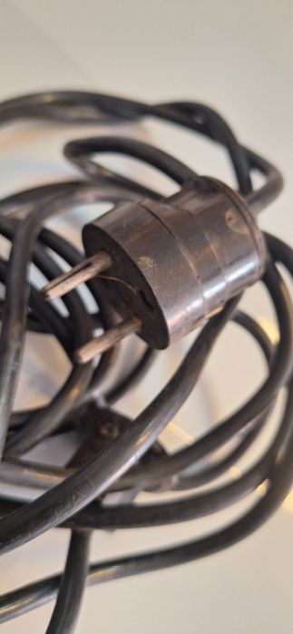 Used Old Electronic Cable447358182685429762