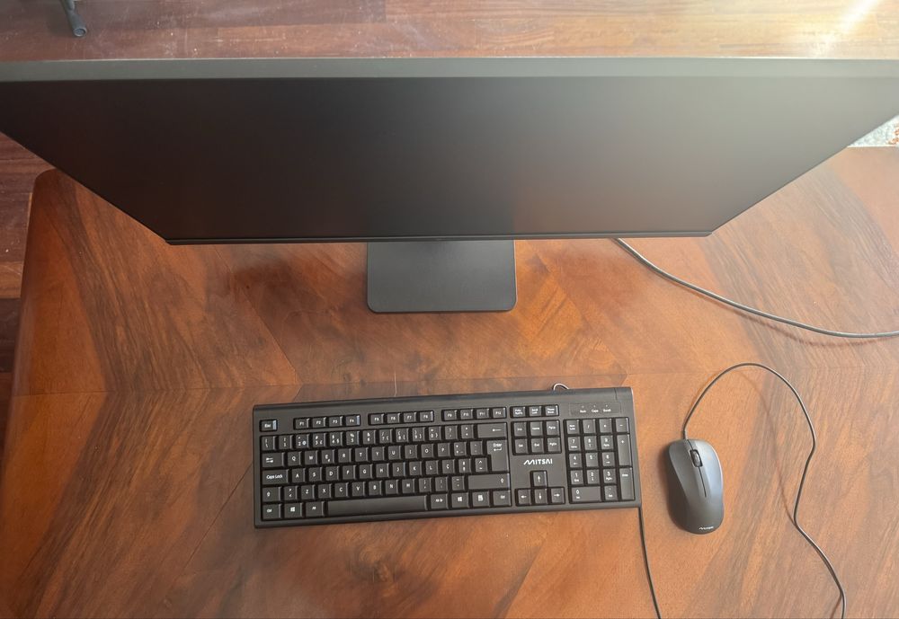Monitor + Keyboard + Mouse Bundle448430417170944001