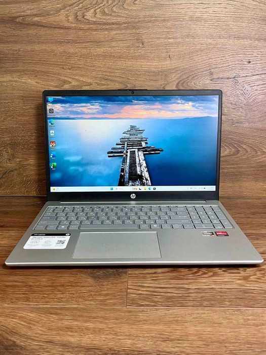 HP Laptop 15-fc0\Ryzen 7 7730U\16GB DDR4\NVMe SSD 512GB