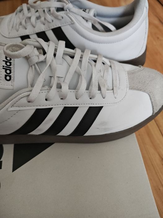 Buty Adidas r. 44 2/3