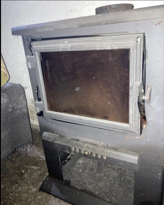 Almost New Salamander Stove445714828582594564