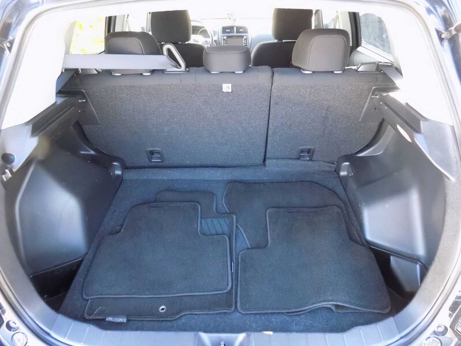 Mitsubishi Outlander      2018