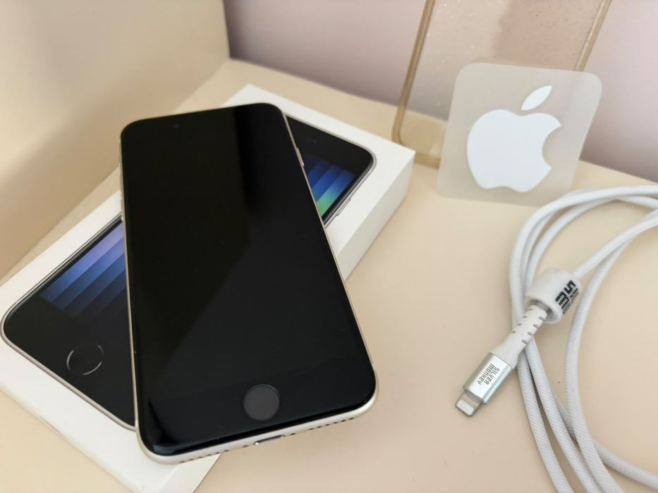 iPhone SE 2022 (3 gen.), używany.