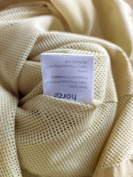 Lekka kurtka, wiatrówka, kaptur. Horze.  Rozmiar S