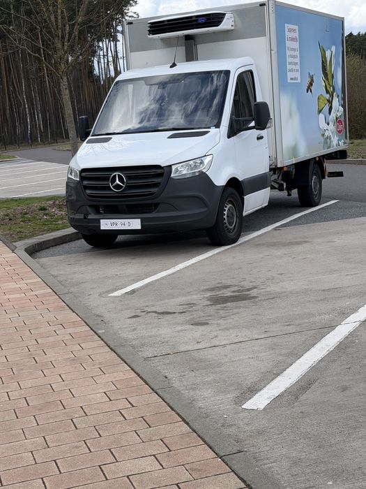 Sprinter907ref гідроборт свіжоприганий автомобіль