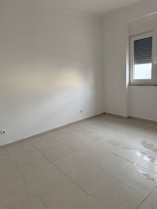 T2 com terraço em Loures