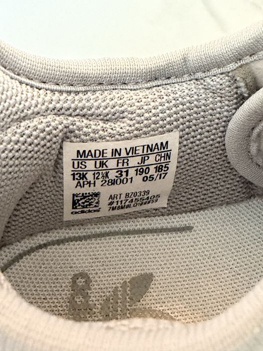 Кросівки Adidas 31 розміру