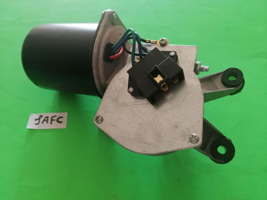 Motor do limpa vidros Isuzu Bedford NKR Anos 1985 a 1995 24V NOVO